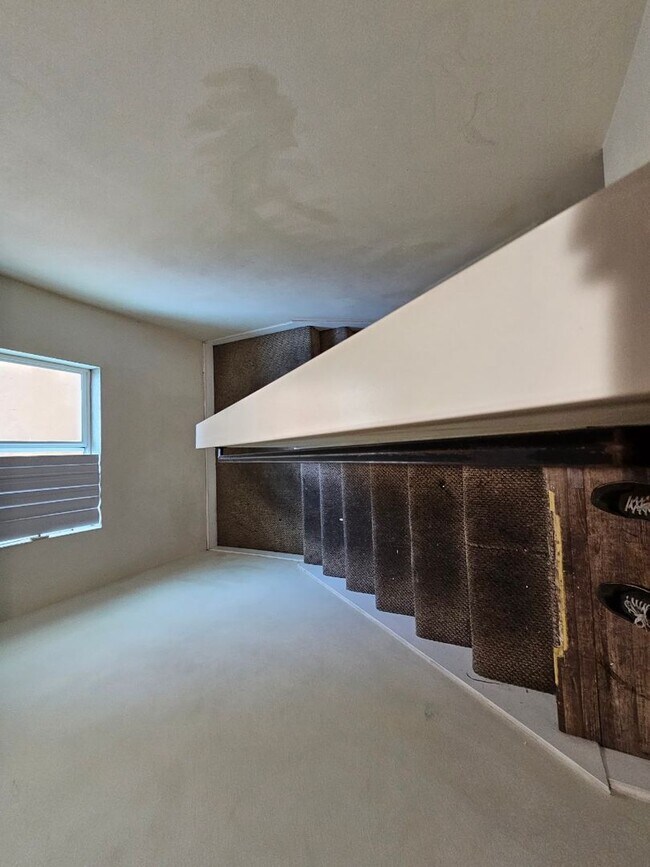 Building Photo - 23(1456,1458)