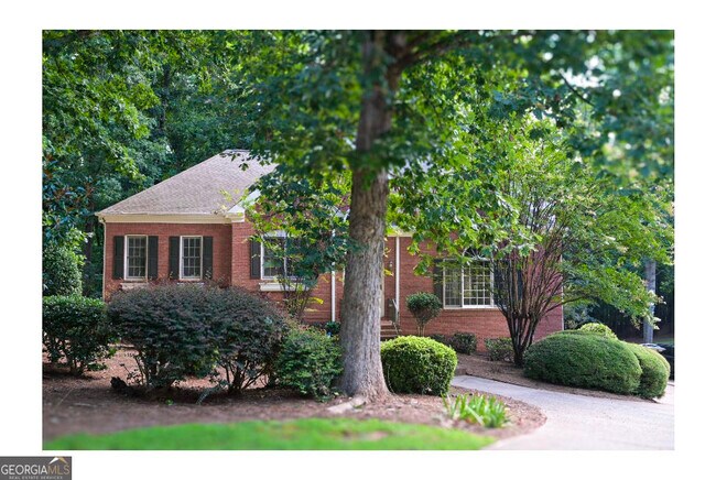 Building Photo - 3885 Waterford Dr