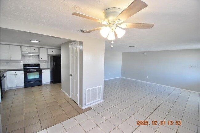 Building Photo - 3518 Umber Rd