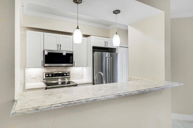 Building Photo - 11010 Legacy Dr