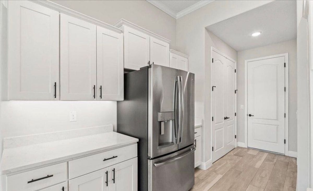 Building Photo - 5089 Realm Run