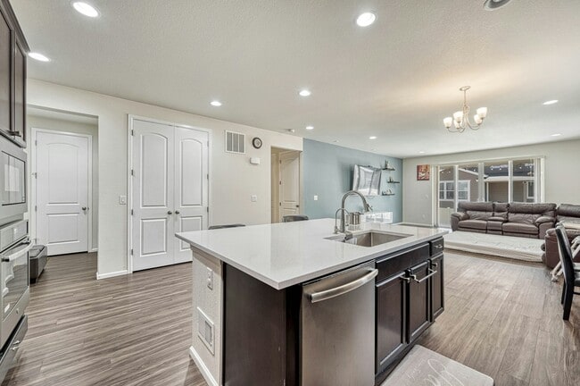 Building Photo - 17770 E Anthem Dr