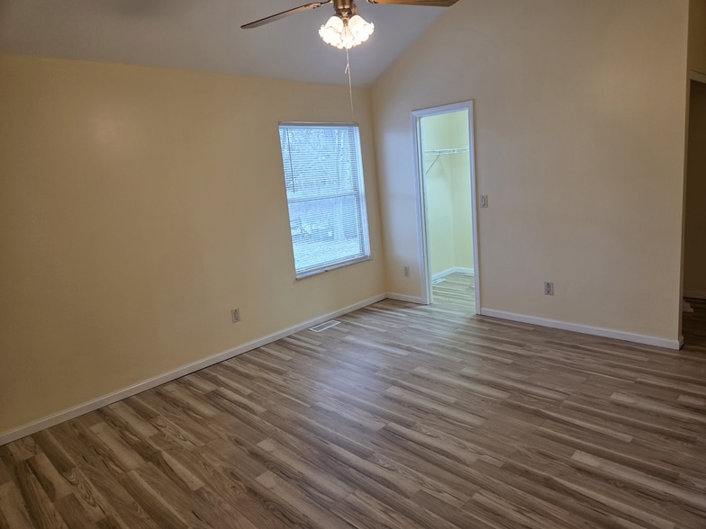 Building Photo - 6067 Abbey Church Rd