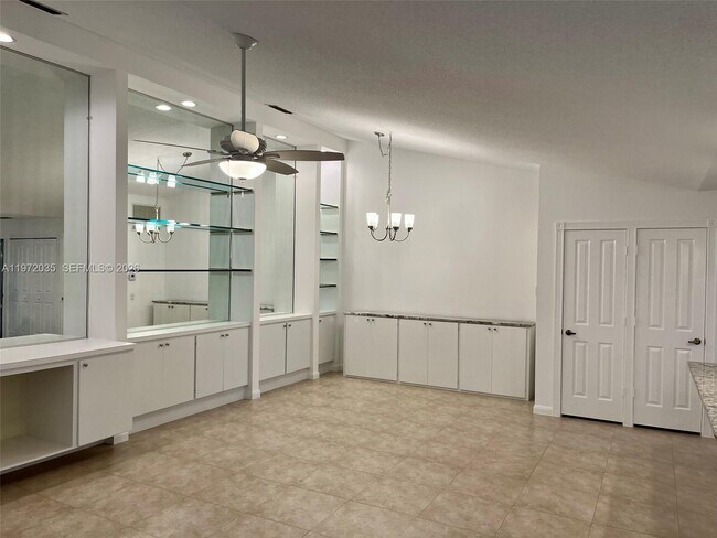 Building Photo - 1601 Silverleaf Oak Ct