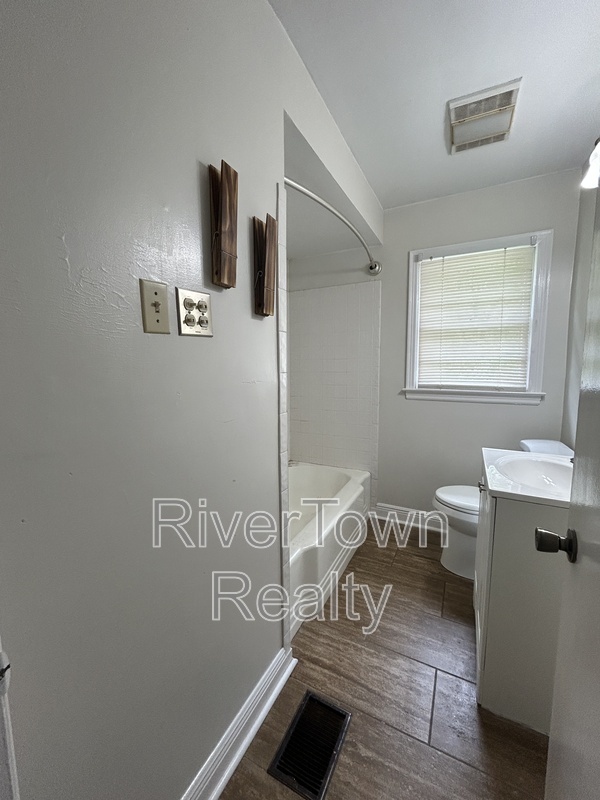Building Photo - 4496 Boyce Rd