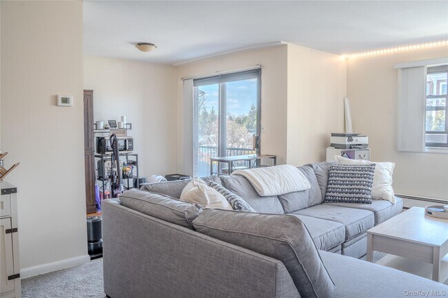 Building Photo - 210 Fulton St