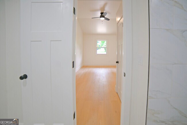 Building Photo - 2625 Santa Barbara Dr NW