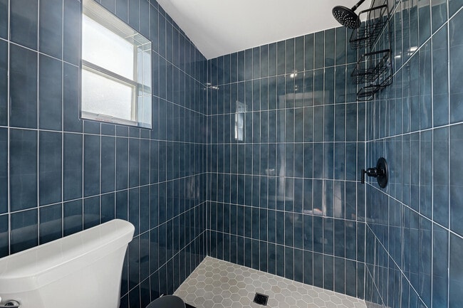 Building Photo - 125 NW 3rd Ave