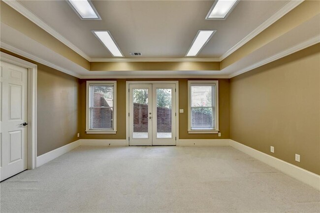 Building Photo - 10125 Brixton Pl