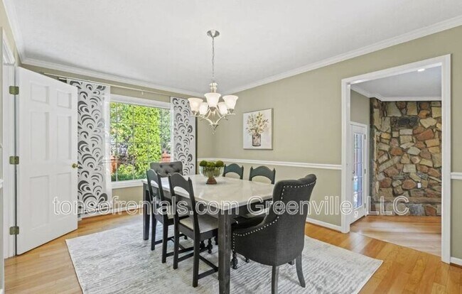 Building Photo - 1016 Old Boiling Springs Rd