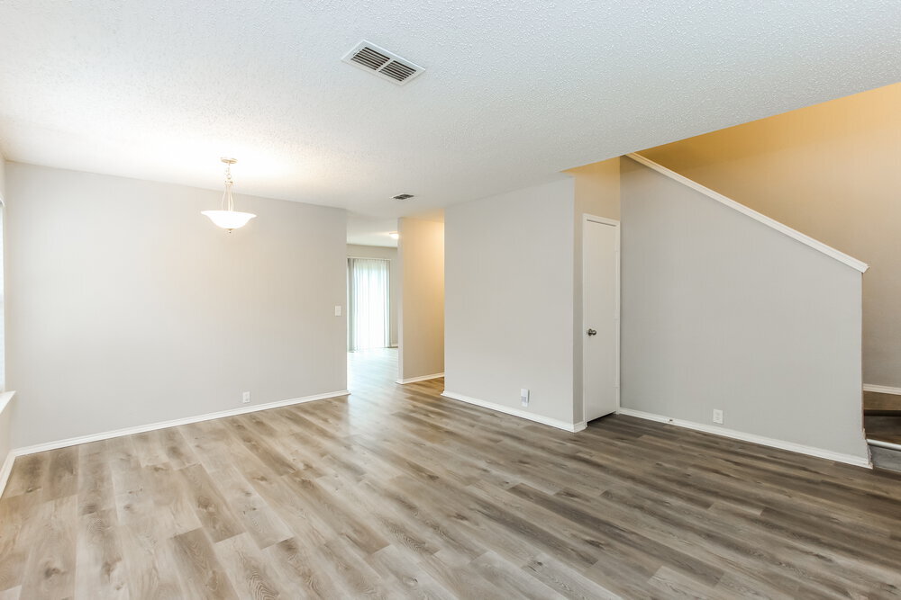 Building Photo - 1104 Beechwood Dr