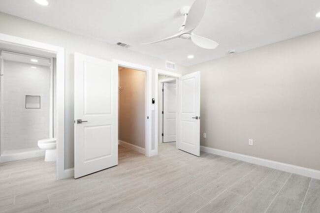 Building Photo - 4107 Miller Dr