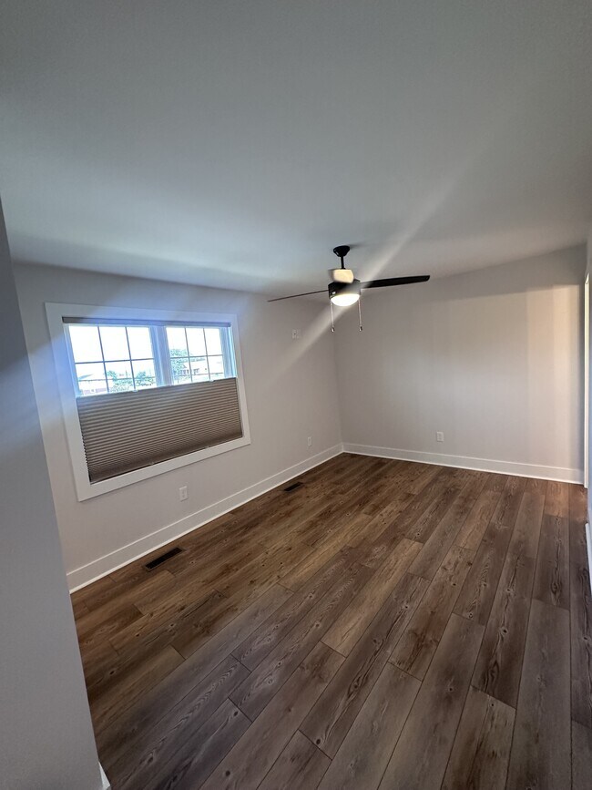 Building Photo - 511 Cabell St