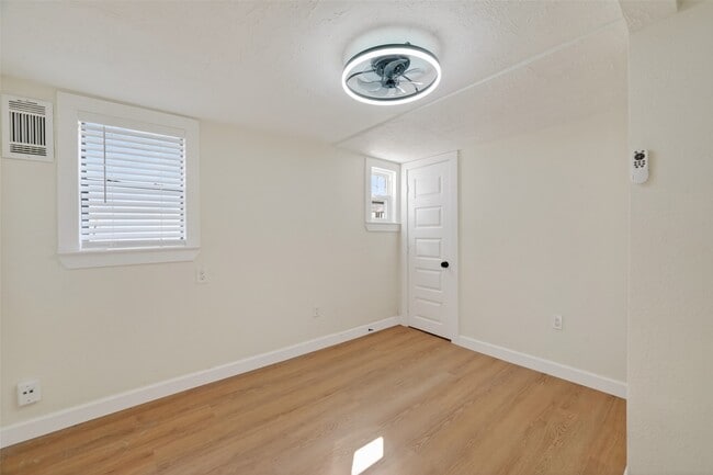 Building Photo - 2118 Webster St