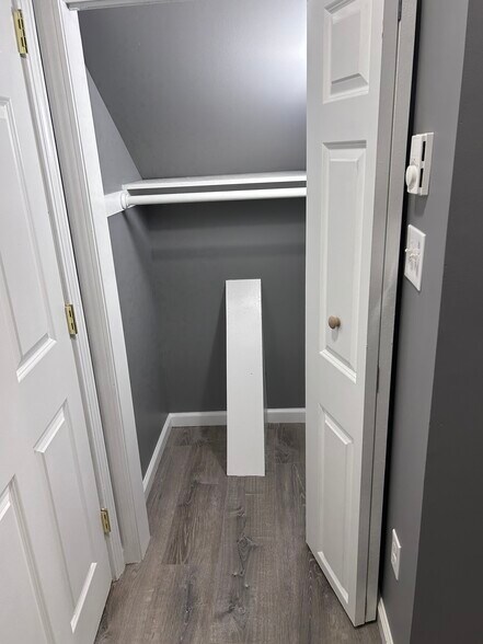 Building Photo - 53 Main St