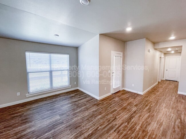 Building Photo - 2147 Kokomo Ave