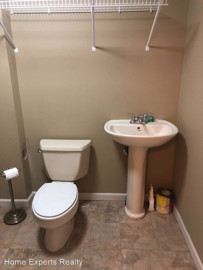 Building Photo - 3 br, 3.5 bath House - 9330 Hunters Creek Dr