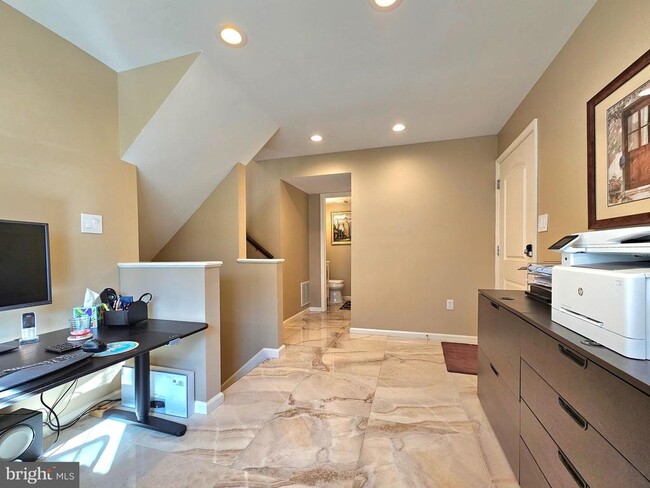 Building Photo - 11930 Cotton Mill Dr