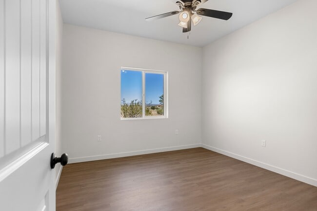 Building Photo - 17491 Granada Dr