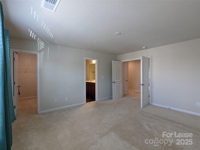 Building Photo - 7123 Jane Parks Way