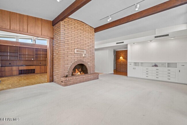 Building Photo - 528 Stonebluff Rd
