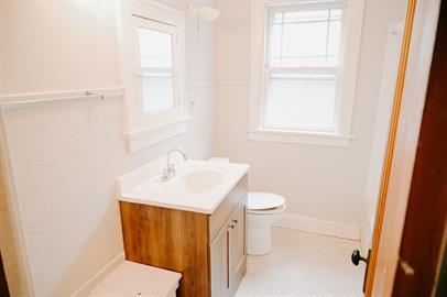 Building Photo - 2887 Mary St