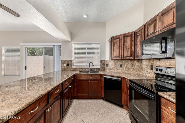 Building Photo - 8829 E Riviera Dr