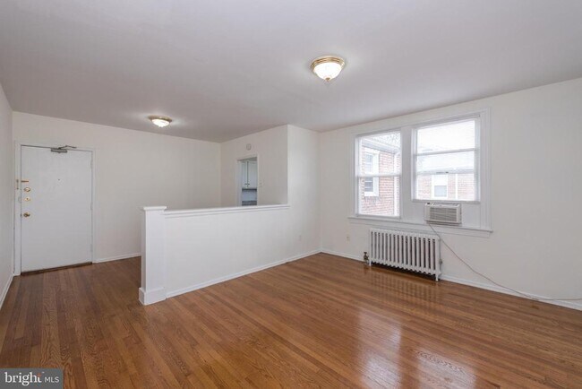 Building Photo - 7607 Eastern Ave NW