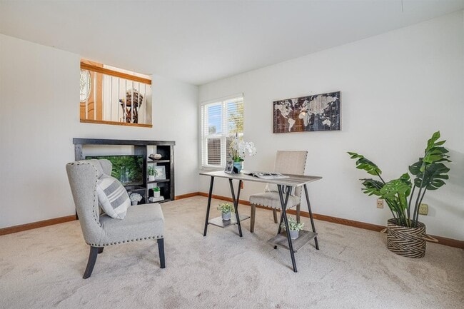 Building Photo - 1561 Spring Ct