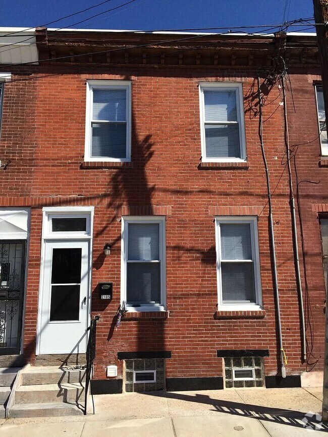 Building Photo - Charming 3-Bedroom Townhouse in Brewerytown