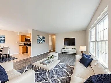 Building Photo - 414 Tanglewood Ct