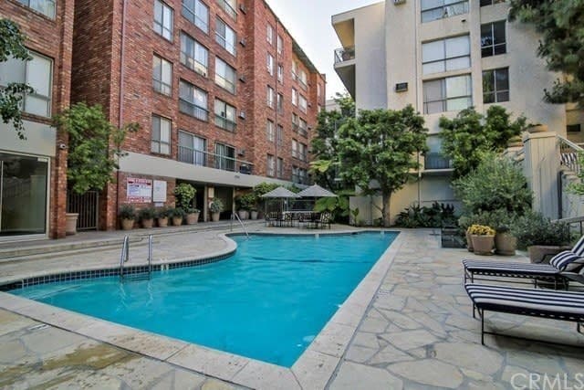 Building Photo - 1440 Veteran Ave