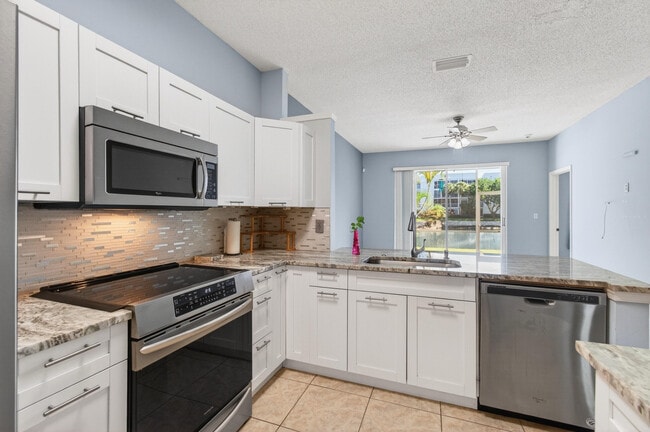 Building Photo - 3162 Via Poinciana