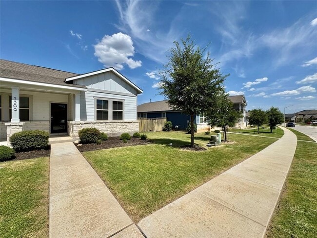 Building Photo - 1509 Longhorn Ranch Dr