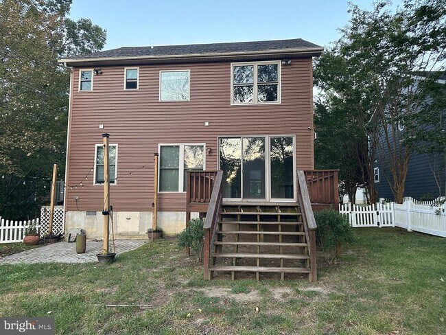 Building Photo - 4922 Lerch Dr