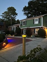 Building Photo - 10909 Blue Heron Dr