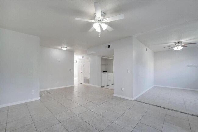 Building Photo - 9942 Turf Way