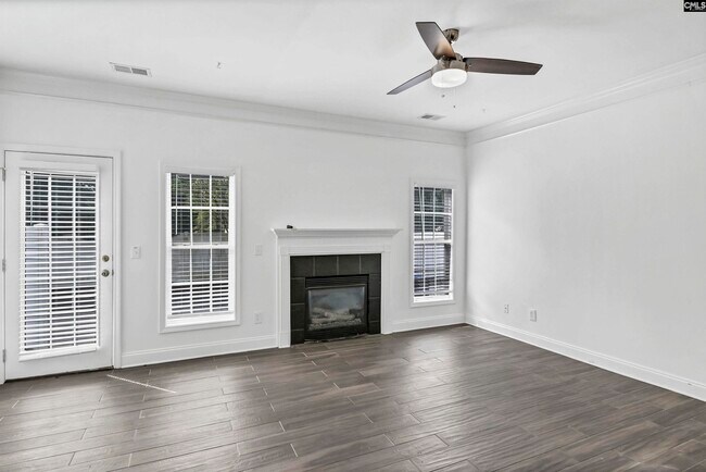 Building Photo - 302 Hampton Forest Drive