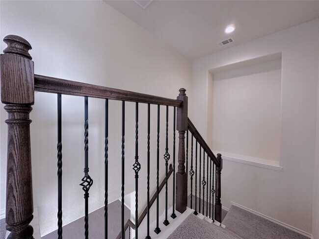 Building Photo - 1707 Green Willow Ct