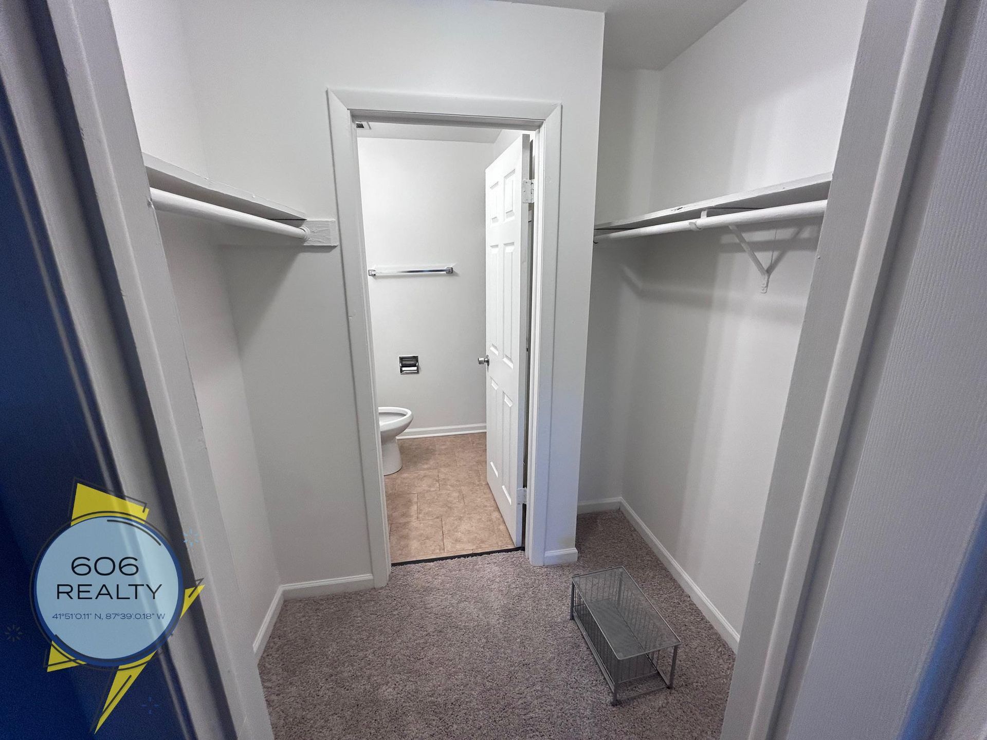 Building Photo - 115 N Kenilworth Ave