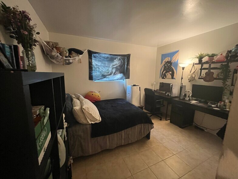 Building Photo - 8695 Belfast Cir