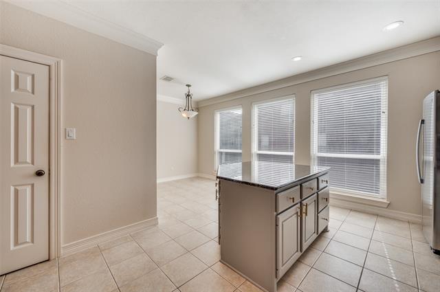 Building Photo - 3935 N Hall St