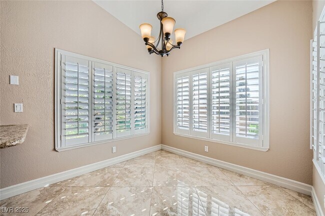 Building Photo - 712 Merialdo Ln