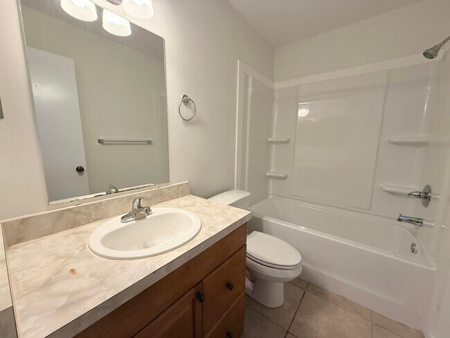 Building Photo - 3825 Osprey Cir