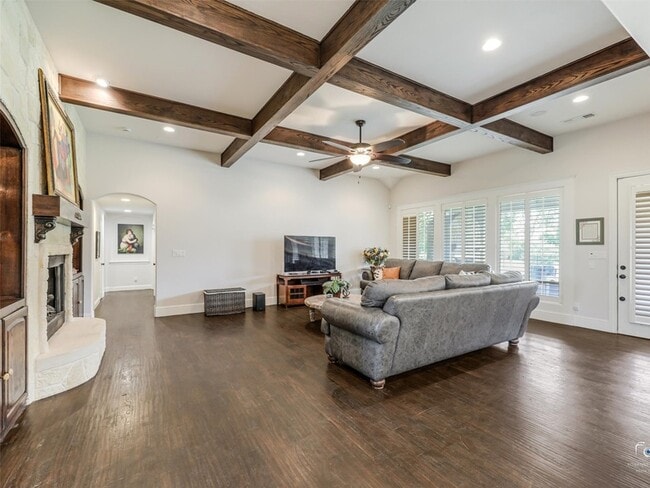 Building Photo - 4428 Lake Breeze Dr