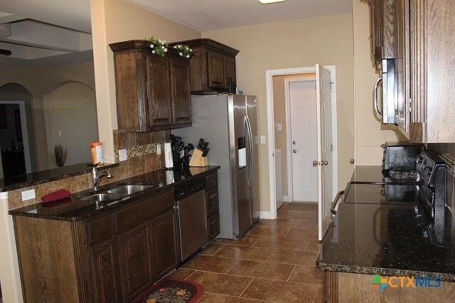 Building Photo - 3009 Lenora Dr