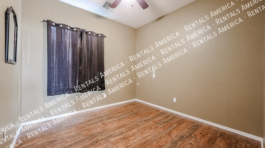 Building Photo - 11555 W Kinderman Dr