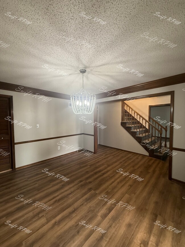 Building Photo - 11642 Grant Dr