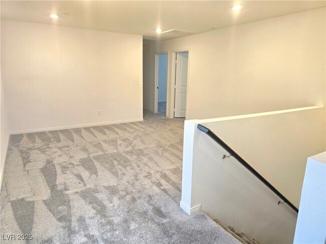 Building Photo - 2406 Bellinzona Pl