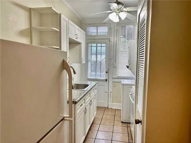 Building Photo - 7726 S Claiborne Ave